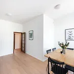 Well-Located Luxury 3Br Oasis In Central Prague