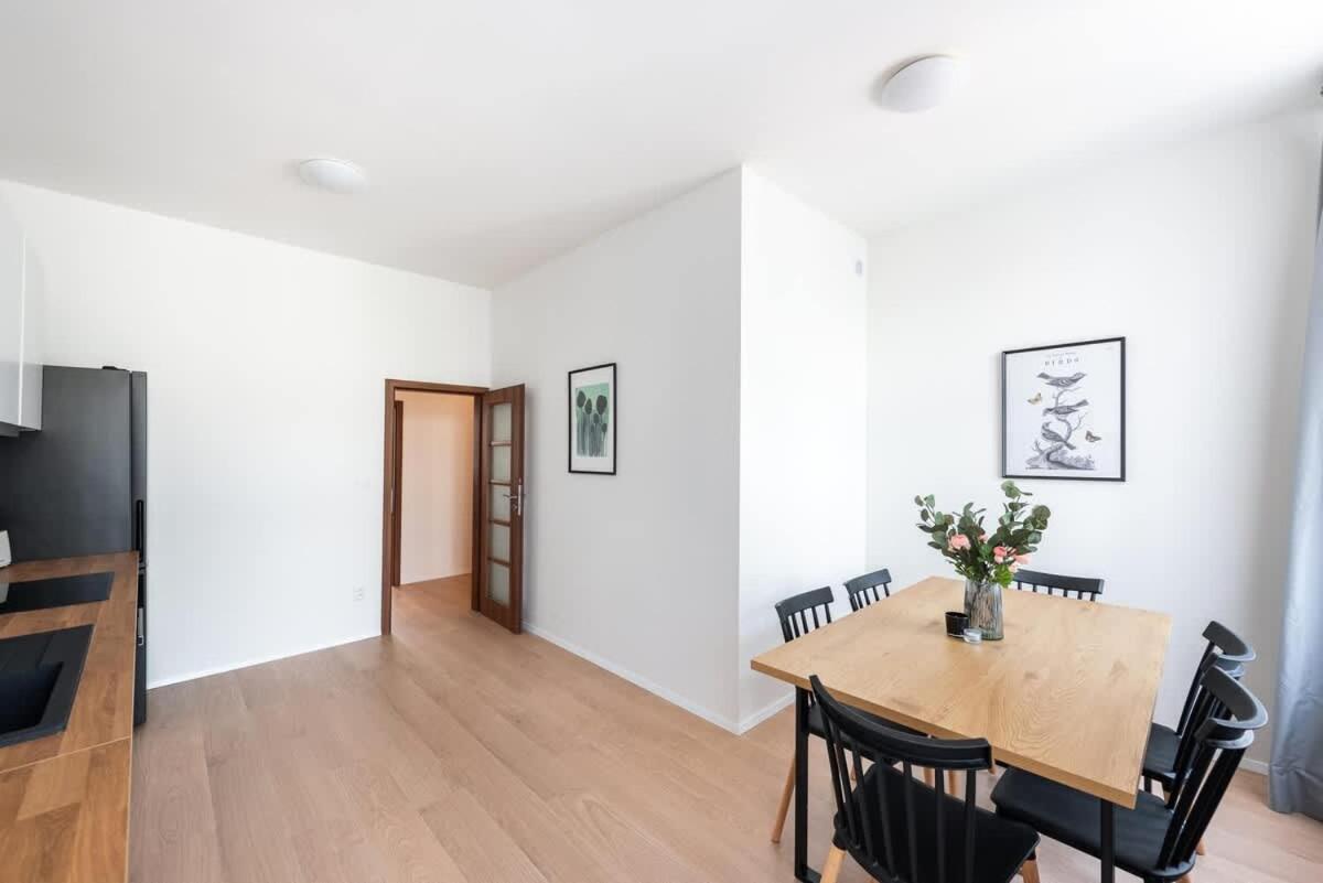 Well-located Luxury 3br Oasis In Praga