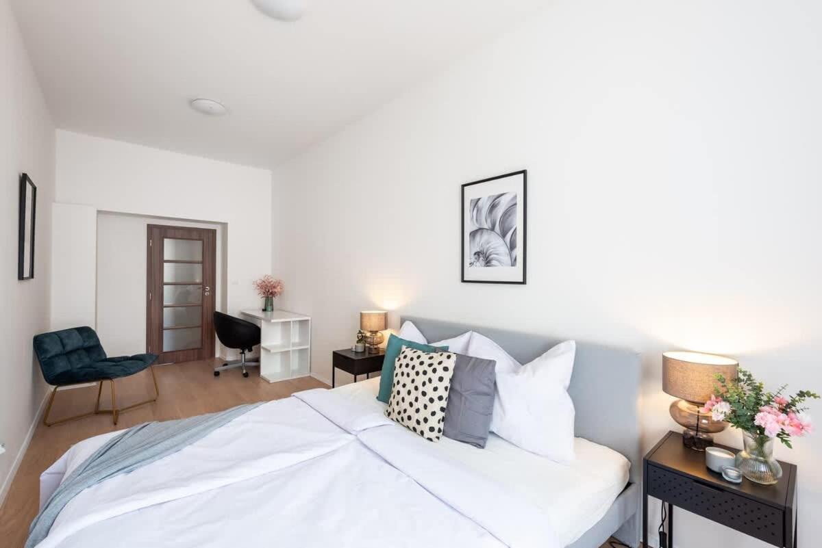 Well-located Luxury 3br Oasis In Praga